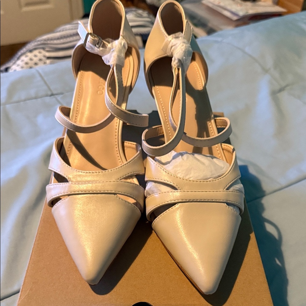 NWBOX Amazon Elegant Cream Strappy Heels